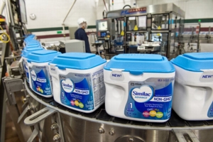 Abbott said parents asked for baby formula that was free of genetically modified organisms. Credit Abbott