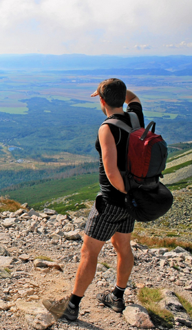 Hiking in natural environment lessens depression, negative thoughts